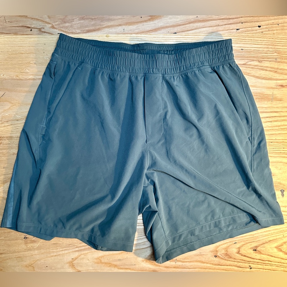Lululemon - Pacebreaker 7” - Smoked Spruce - Large